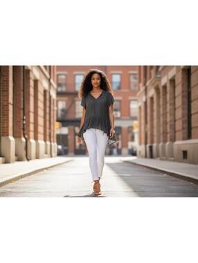 RO&DE Women's Navy Blue Short Sleeve Blouse with Ruffle Hem